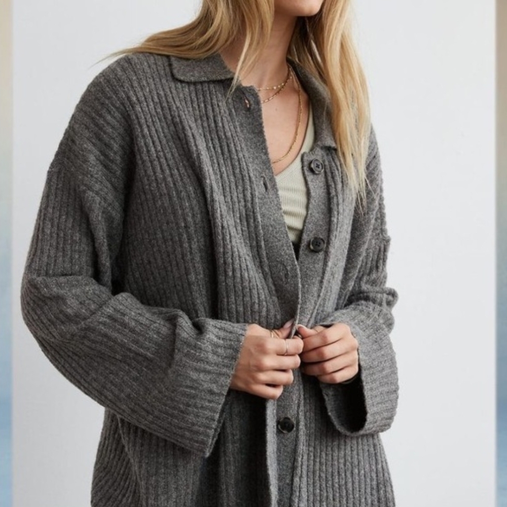 American Eagle Outfitters Gray Ribbed Cardigan